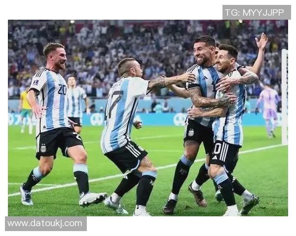 2003年荷兰与阿根廷精彩对决回顾及比赛分析