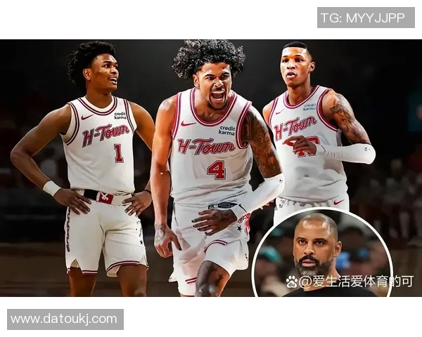 2008年火箭与骑士精彩对决回顾央视直播盛况与球星表现分析 2008年火箭与骑士精彩对决回顾央视直播盛况与球星表现分析