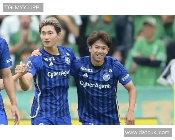 三远新凤凰迎战京都球队全力争胜展现实力与风采 三远新凤凰迎战京都球队全力争胜展现实力与风采